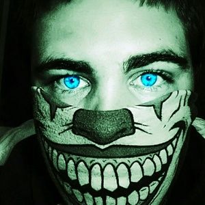 Meet your Posher, Dakota